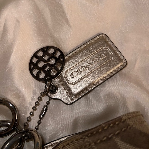 Coach Bag - Picture 4 of 6